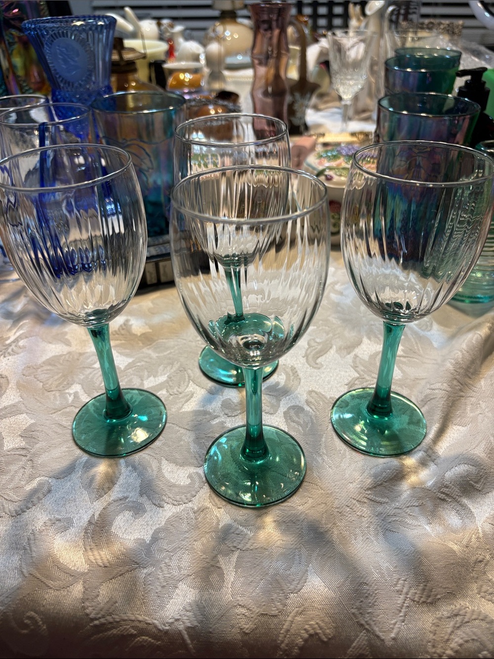 Gorgeous Ribbed Glass Wine Goblets with green stems - Set of 4 - Picture 1 of 3